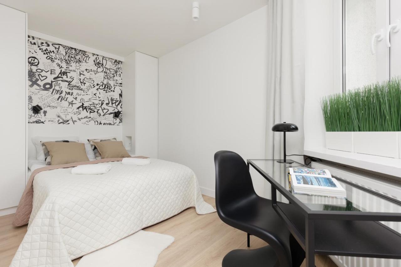 Warsaw City Center Apartments By Noclegi Renters Екстер'єр фото